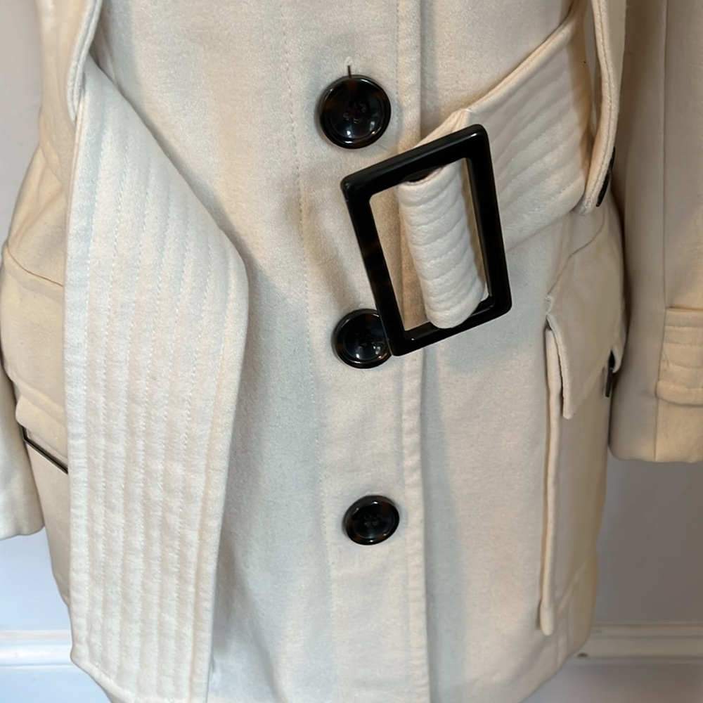 Zara Ivory Wool Blend Unique Coat w/big buckle belt,pockets button up Size Small - Picture 11 of 14